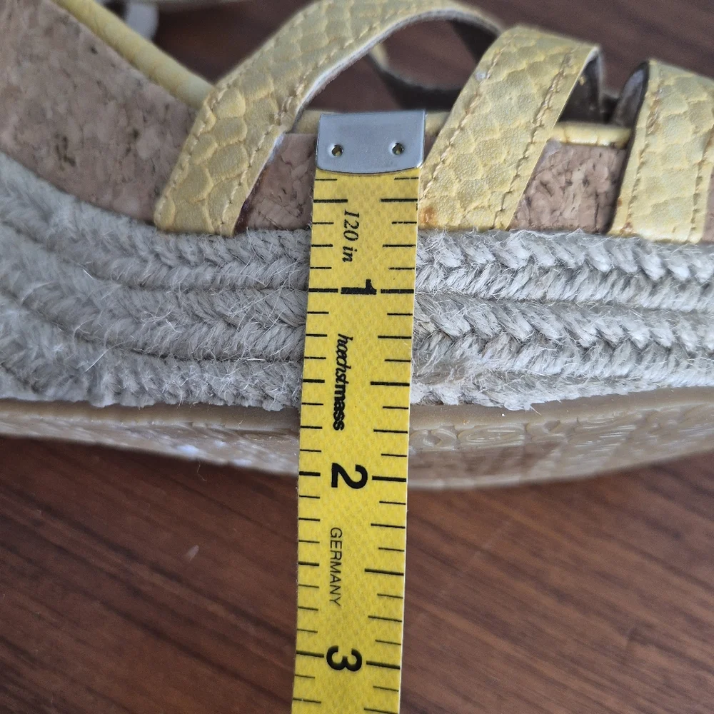 Adrienne Vittadini Yellow Platform Espadrilles 9